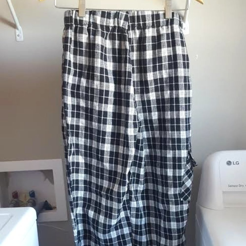 Black and White Romwe Women's Cargo Pants